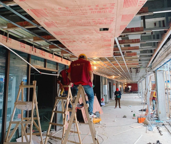 忠縣購物公園裝修項目獲肖董事長高度評價！